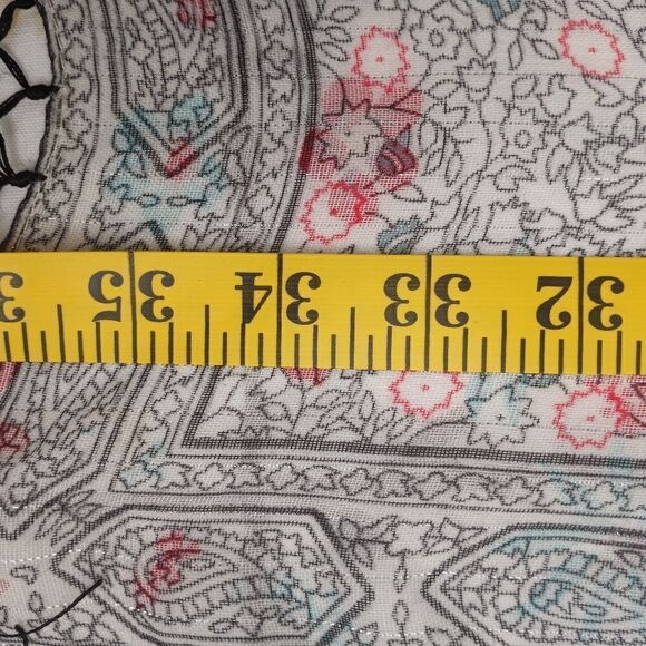 H&M White & Multiclrd FringePolyesterViscoseMetalicWomen'sSquare36×36" ShawlWrap - Picture 8 of 8